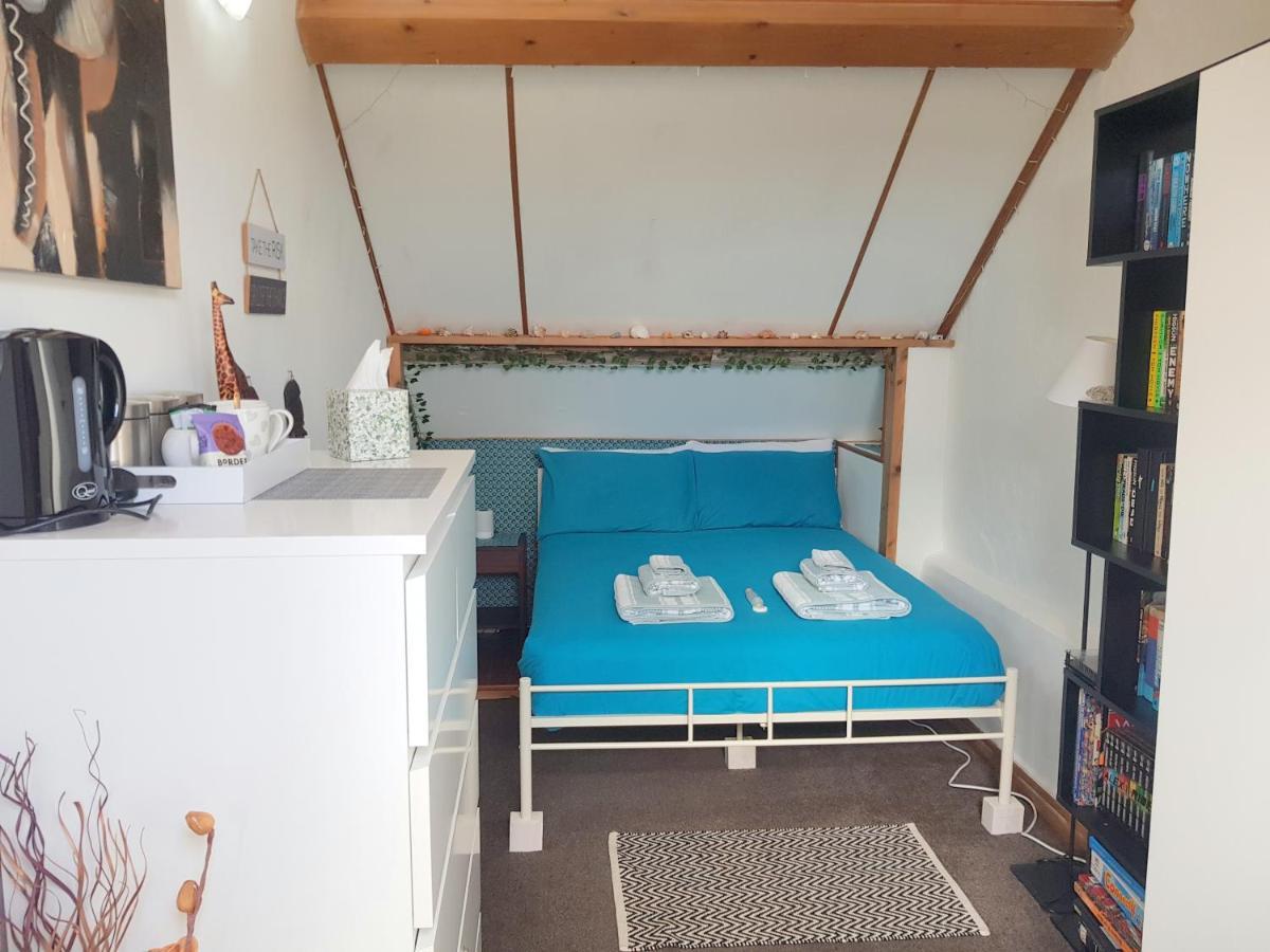 Middle Cottage Sandy Haven Beach Milford Haven Exterior foto